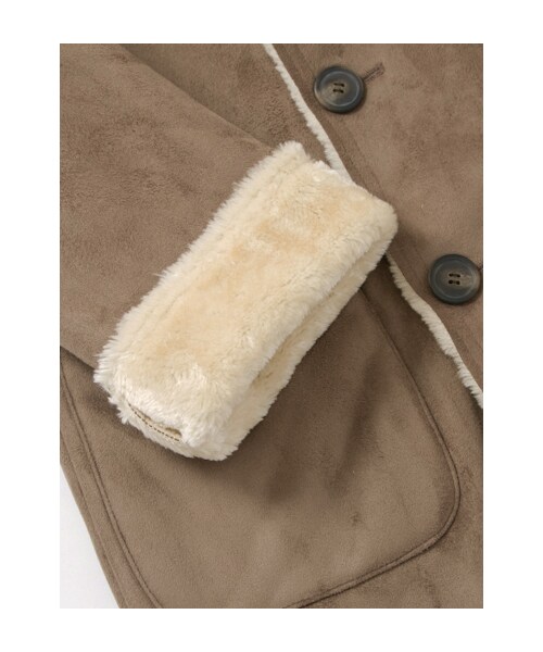 w closet(ダブルクローゼット)の「フェイクムートンフードコート(トップス・レディース・ライトベージュ/モカグレー・FREE)」の7枚目の写真