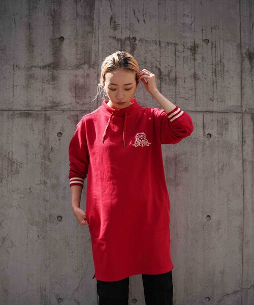 AVIREX（アヴィレックス）の「《REBUILD COLLECTION》TORCH&LAUREL ONEPIECE/ トーチ&ローレル ワンピース（ワンピース/ドレス・ブラック/グレー/レッド・F）」の3枚目の写真