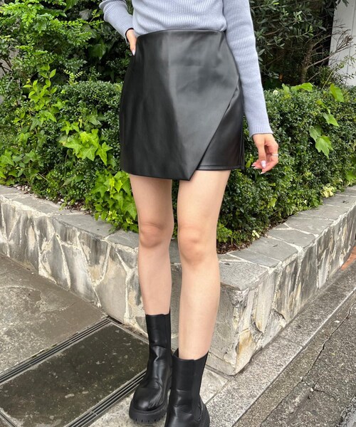 OLIVE des OLIVE(オリーブデオリーブ)の「アソートラップスカパン(スカート・レディース・ブラウン/ブラック/アイボリー・FREE)」の3枚目の写真