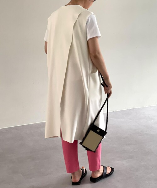 ビアズリー バックスリットジレ BEARDSLEY（ビアズリー）の「バックスリットジレ（ベスト）」 - WEAR