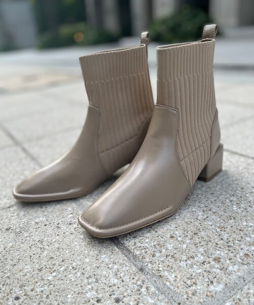 Chez toi(シェトワ)の「サイドニットショートブーツ(ブーティ・レディース・ベージュ/モカ/ブラック・S/M/L)」の2枚目の写真