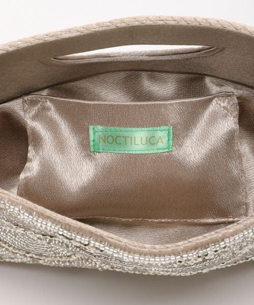 Andemiu（アンデミュウ）の「スカラップパールクラッチ（バッグ・レディース・アイボリー08/オーク20・F）」の13枚目の写真