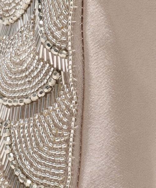 Andemiu（アンデミュウ）の「スカラップパールクラッチ（バッグ・レディース・アイボリー08/オーク20・F）」の16枚目の写真