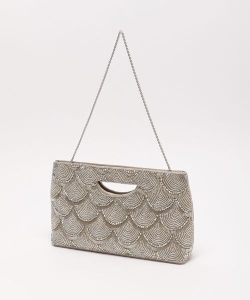 Andemiu（アンデミュウ）の「スカラップパールクラッチ（バッグ・レディース・アイボリー08/オーク20・F）」の2枚目の写真