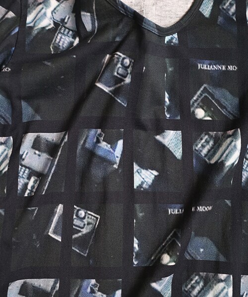 SHAREEF(シャリーフ)の「GRAPHIC PRINT CREWNECK S/S(トップス・メンズ・WHT/NVY・1/2)」の6枚目の写真