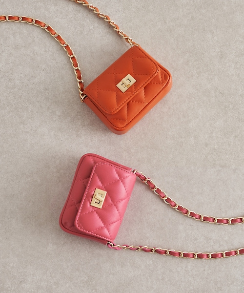 COLLAGE GALLARDAGALANTE(コラージュガリャルダガランテ)の「【AULENTTI/オーレンティ】チェーンミニバッグ(トートバッグ・レディース・ピンク/オレンジ/ブラック・FREE)」の1枚目の写真