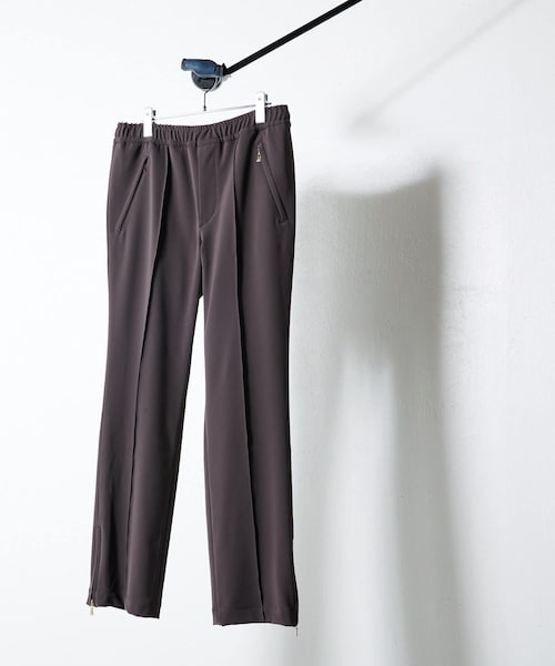 Lui's(ルイス)の「CULLNI exclisive トラックパンツ(その他パンツ・メンズ・ブラック/チャコールグレー/バーガンディー・1/2)」の3枚目の写真