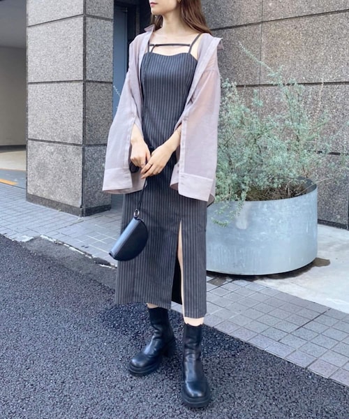 one after another NICE CLAUP(ワンアフターアナザーナイスクラップ)の「【2022AWアイテム】キャミOP(ワンピース・レディース・その他1/ブラウン系その他/グレー系その他/ブラック・1/2)」の3枚目の写真