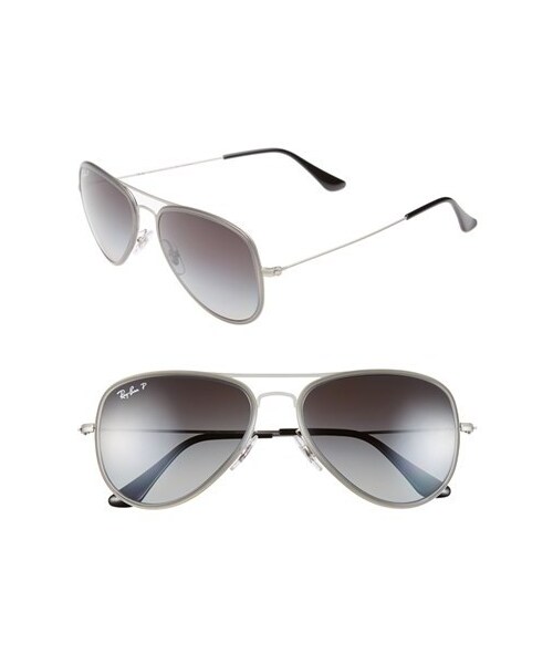 Ray-Ban（レイバン）の「Ray-Ban 'Icons' 56mm Polarized Aviator Sunglasses（サングラス・メンズ・Silver/ Dark Grey Gradient）」の2枚目の写真