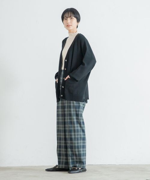 LEPSIM（レプシィム）の「ジガラシアータートル（トップス・レディース・オフホワイト05/ブラック09・FREE SIZE）」の4枚目の写真