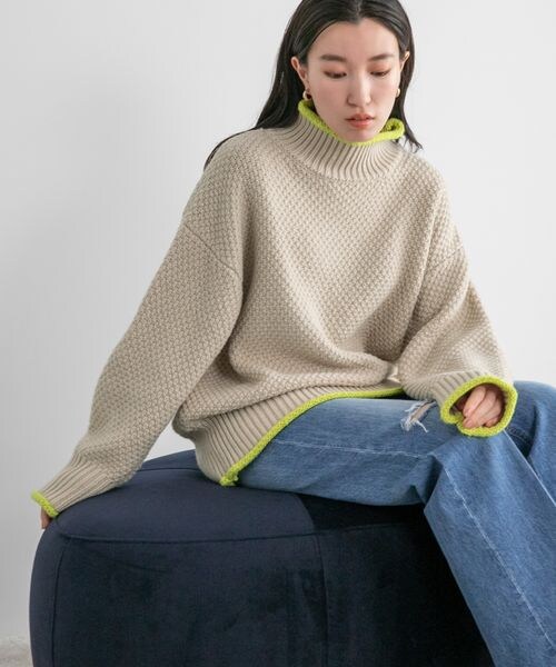 LOWRYS FARM（ローリーズファーム）の「カノコバイカラーハイネック（トップス・レディース・アイボリー08/ブラック09/ベージュ52/ブラウン58・フリーサイズ）」の16枚目の写真