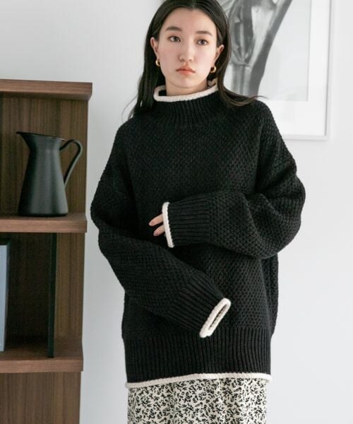 LOWRYS FARM（ローリーズファーム）の「カノコバイカラーハイネック（トップス・レディース・アイボリー08/ブラック09/ベージュ52/ブラウン58・フリーサイズ）」の2枚目の写真