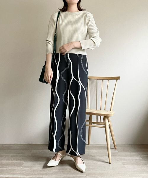 LOWRYS FARM（ローリーズファーム）の「２ＷＡＹクロップドカーディガン（トップス・レディース・オフホワイト05/ブラック09/ピンク25/グリーン75・フリーサイズ）」の5枚目の写真