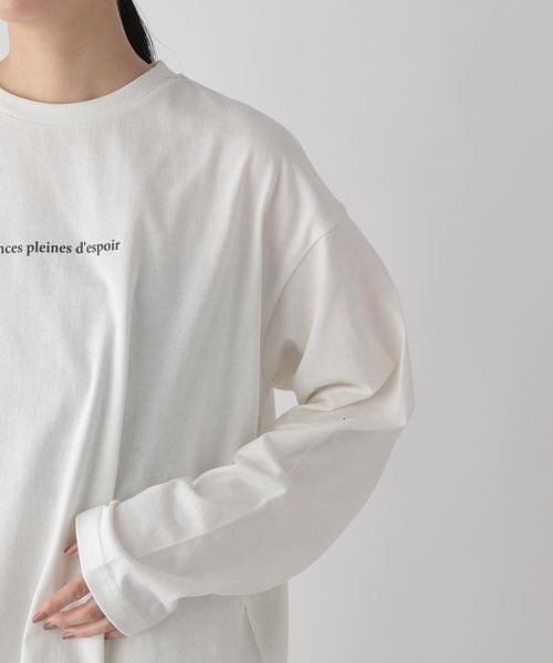 LOWRYS FARM(ローリーズファーム)の「プリントロゴTシャツ(トップス・レディース・オフ05/アイボリー08/チャコール18/パープル95・F)」の21枚目の写真