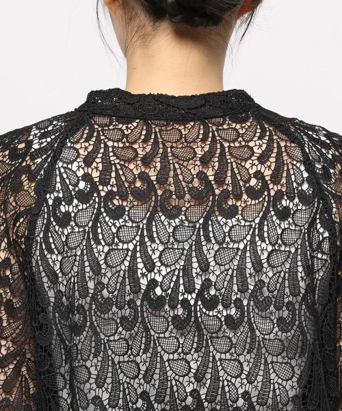 PAGEBOY（ページボーイ）の「レースチュニックシャツ（トップス・レディース・オフホワイト05/ブラック09/ココア53・F）」の12枚目の写真