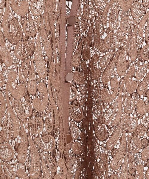 PAGEBOY（ページボーイ）の「レースチュニックシャツ（トップス・レディース・オフホワイト05/ブラック09/ココア53・F）」の15枚目の写真