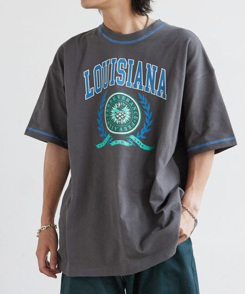 PAGEBOY（ページボーイ）の「カレッジエンブレムＴ（トップス・レディース・オフホワイト05/チャコール18・M/L）」の2枚目の写真