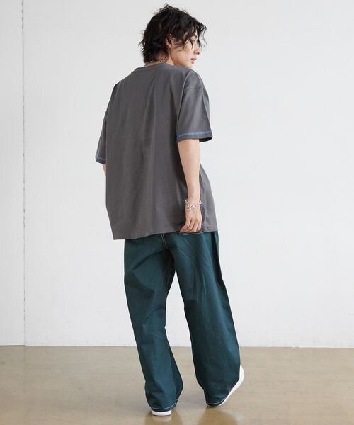 PAGEBOY（ページボーイ）の「カレッジエンブレムＴ（トップス・レディース・オフホワイト05/チャコール18・M/L）」の21枚目の写真