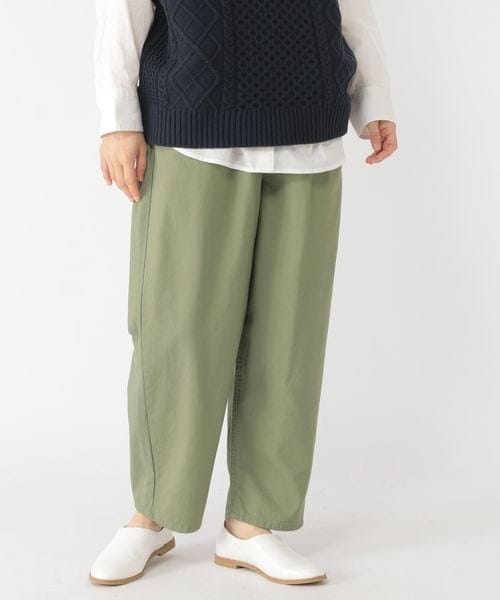 studio CLIP（スタディオクリップ）の「バルーンタックテーパードパンツ（パンツ・レディース・アイボリー52/マスタード65/カーキ78・M/L）」の3枚目の写真