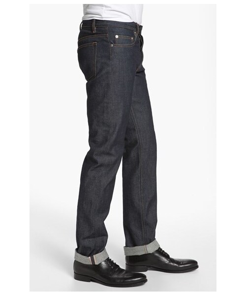 A.P.C.（アーペーセー）の「A.P.C. 'Petit New Standard' Slim Straight Leg Selvedge Jeans (Indigo)（デニムパンツ・メンズ・Indigo・Regular 29/Regular 30/Regular 31/Regular 34/Regular 28/Regular 33/Regular 32）」の2枚目の写真