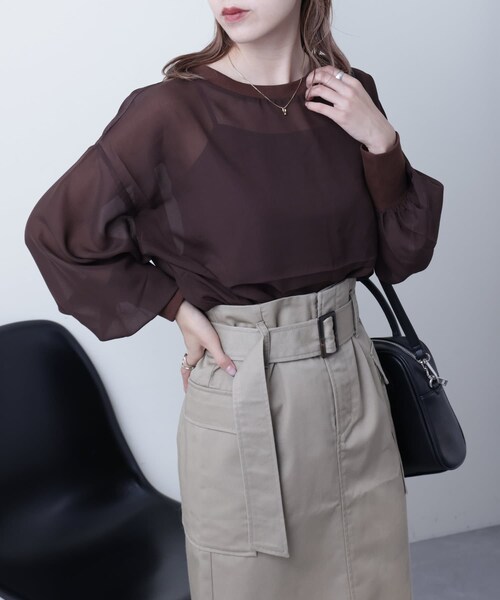 COLONY 2139（コロニートゥーワンスリーナイン）の「【5色展開】長袖シアートップス&キャミセット（シャツ/ブラウス・レディース・アイボリー/ブルー/ブラウン/グレー/ブラック・F）」の3枚目の写真