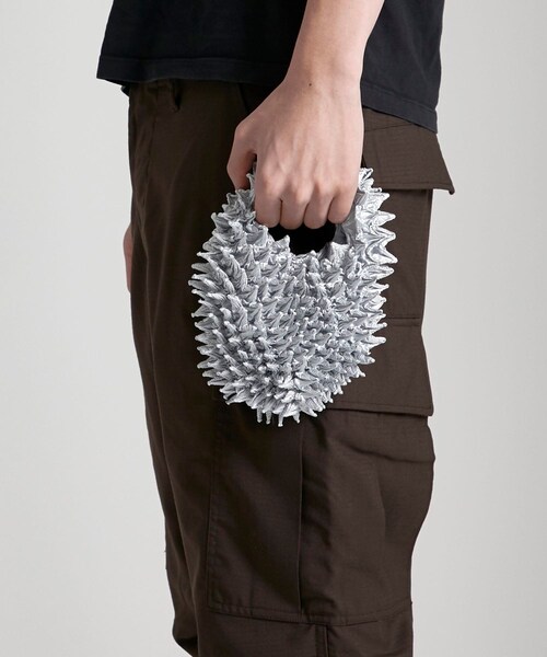 BUNZABURO（ブンザブロウ）の「BAI SHIBORI PETIT BAG（ハンドバッグ・メンズ・SLV/GRY/BLK/PNK/YLW/D.GRN/OLV/BLU・FREE）」の7枚目の写真