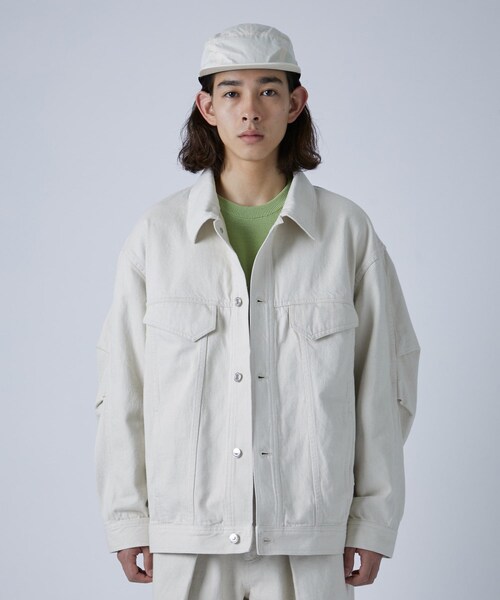 A + TOKYO（エープラストウキョウ）の「オーバーデニムトラッカージャケット（ブルゾン・メンズ・ECRU/BLU・1/2）」の2枚目の写真