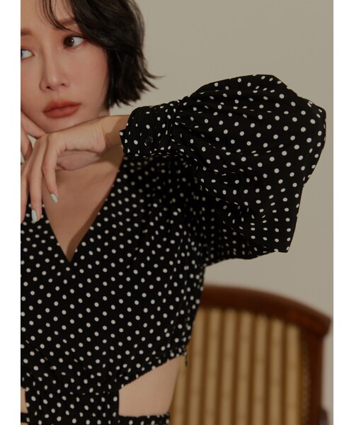 Marjorie（マージョリー）の「大娛樂家，復古點點腰間特色鏤空長洋裝（ワンピース/ドレス・レディース・點點白・XS/S/M/L）」の4枚目の写真