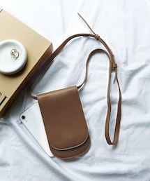 3coins | ラウンドフラップショルダーバッグ(ショルダーバッグ)