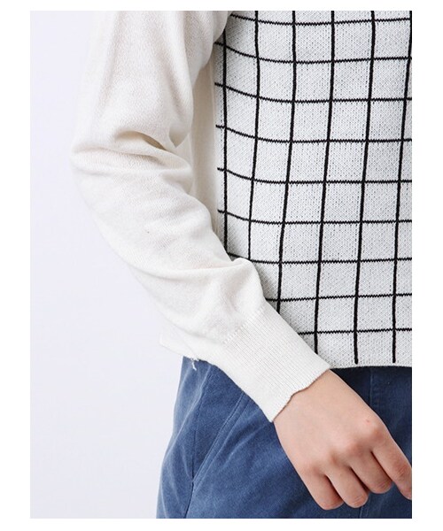 earth music&ecology（アースミュージックアンドエコロジー）の「・ウインドペンミニハイネックニットプルオーバー（ニット・セーター・レディース・アイボリー/ブラック/キャメル/グリーン・S/M）」の5枚目の写真