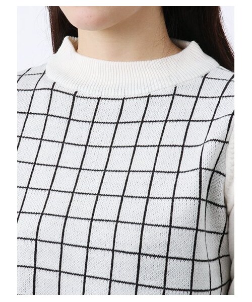 earth music&ecology（アースミュージックアンドエコロジー）の「・ウインドペンミニハイネックニットプルオーバー（ニット・セーター・レディース・アイボリー/ブラック/キャメル/グリーン・S/M）」の4枚目の写真