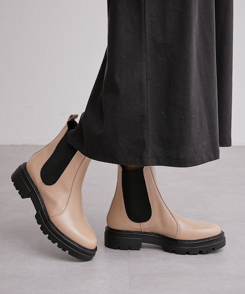 CIAOPANIC TYPY（チャオパニックティピー）の「【ENESS/エネス】 チェルシーブーツ（ブーティ・レディース・ブラック/ベージュ・37/38）」の2枚目の写真