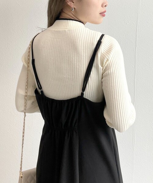 w closet（ダブルクローゼット）の「★先行予約★リブフレアスリーブハイネックプルオーバー【9月下旬入荷】（トップス・レディース・オフホワイト/サックス/ブラック/オフ/クロ・FREE）」の16枚目の写真