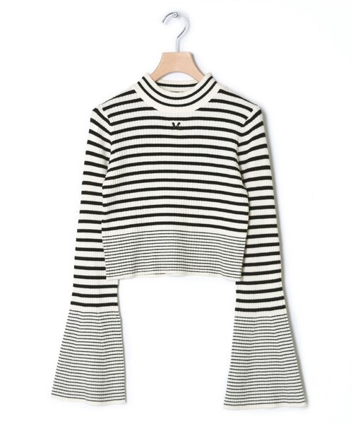 w closet（ダブルクローゼット）の「★先行予約★リブフレアスリーブハイネックプルオーバー【9月下旬入荷】（トップス・レディース・オフホワイト/サックス/ブラック/オフ/クロ・FREE）」の8枚目の写真