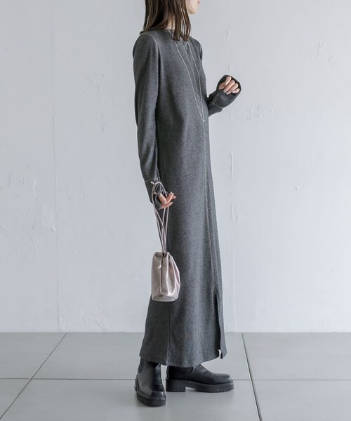 mystic（ミスティック）の「メランジカットワンピース（ワンピース/ドレス・レディース・ベージュ/ブラウン/グレー・F）」の2枚目の写真