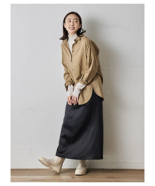 Green　Parks（グリーンパークス）の「サテンナロースカート（スカート・ブラック/グレーベージュ/パープル・F）」の4枚目の写真