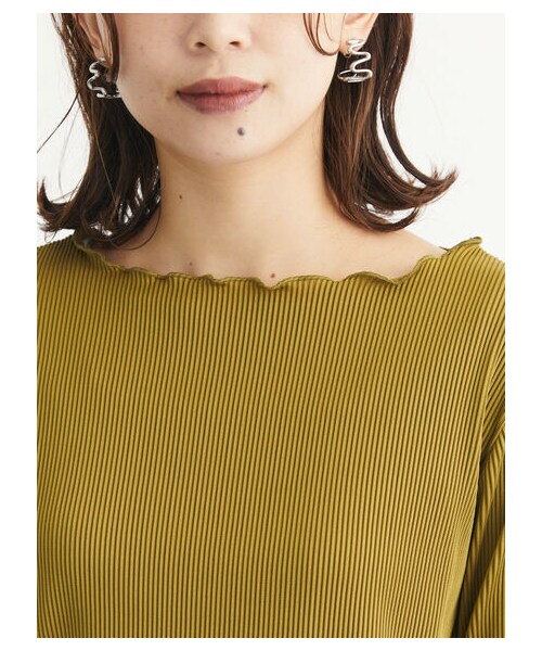 Green　Parks（グリーンパークス）の「・Petit Fleur プリーツプルオーバー（トップス・オフホワイト/チャコールグレー/ベージュ/カーキ・F）」の4枚目の写真