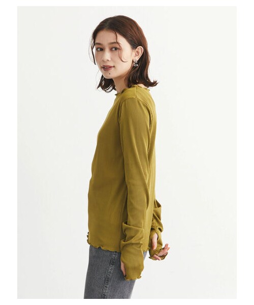 Green　Parks（グリーンパークス）の「・Petit Fleur プリーツプルオーバー（トップス・オフホワイト/チャコールグレー/ベージュ/カーキ・F）」の2枚目の写真