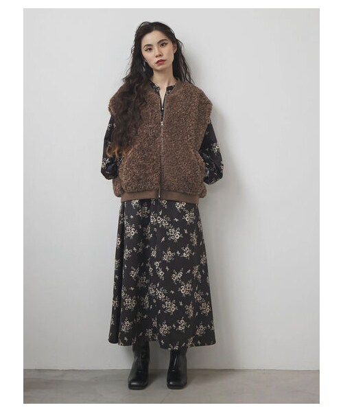 Green　Parks（グリーンパークス）の「【予約】■ESCAR タンショクフラワーptワンピース（ワンピース/ドレス・ブラック/ベージュ・F）」の4枚目の写真