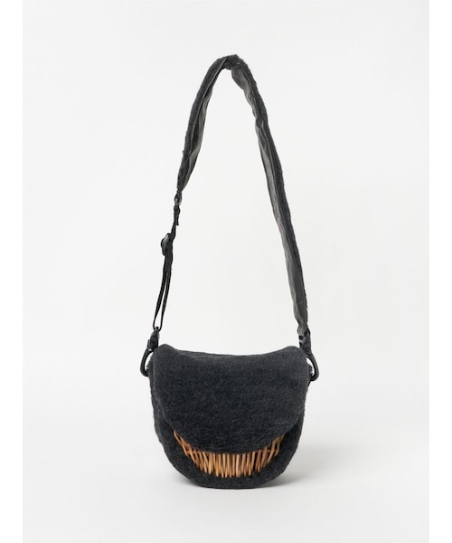 eb.a.gos（エバゴス）の「ウールボア・ボディバッグS（）」 - WEAR