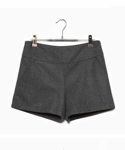 DHOLIC（ディーホリック）の「4colorハイウエストショートパンツ（その他パンツ・レディース・ブラック/ベージュ/グレー/ワイン・S/Ｓ）」の2枚目の写真