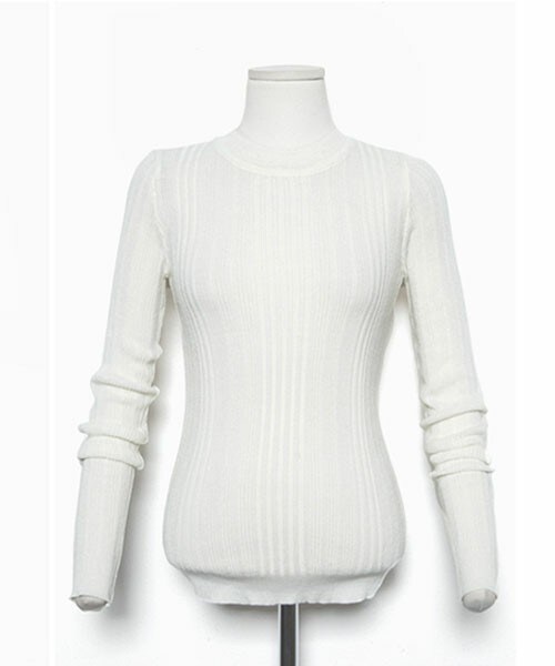 DHOLIC（ディーホリック）の「クルーネックスリムリブニットＴシャツ（Tシャツ/カットソー・レディース・グレー/アイボリー/ベージュ/レッド/ブラウン/ワイン/ネイビー/アクアグリーン/ブラックグレー/ブラック・one）」の2枚目の写真