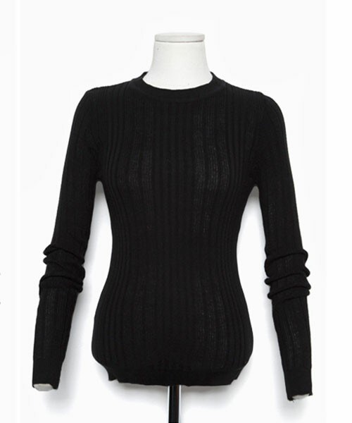 DHOLIC（ディーホリック）の「クルーネックスリムリブニットＴシャツ（Tシャツ/カットソー・レディース・グレー/アイボリー/ベージュ/レッド/ブラウン/ワイン/ネイビー/アクアグリーン/ブラックグレー/ブラック・one）」の4枚目の写真