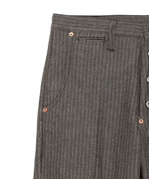 SUGARHILL（シュガーヒル）の「HERRINGBONE WIDE TROUSERS（パンツ・メンズ・GRAY/07・28/30/32）」の2枚目の写真