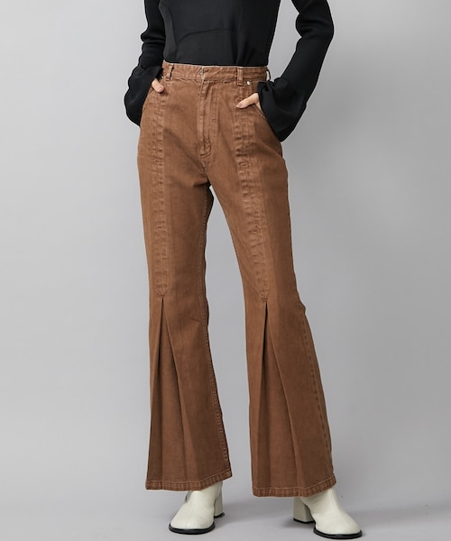 MURRAL(ミューラル)の「Tucked flare denim(その他パンツ MURRAL(ミューラル)の「Tucked flare denim(その他パンツ