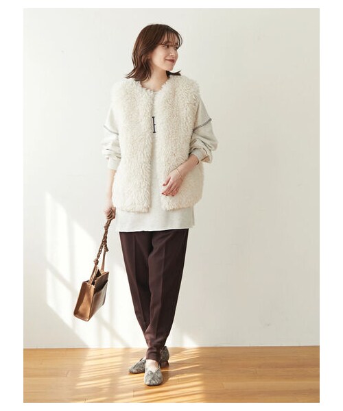 Green　Parks（グリーンパークス）の「・ELENCARE DUE シープファーベスト（トップス・アイボリー/ブラック/モカ・F）」の2枚目の写真