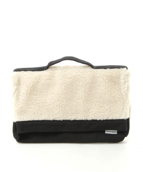 LOWRYS FARM(ローリーズファーム)の「ボアクラッチBAG(バッグ・レディース・オフ/ブラック/グレー・ナシ)」の1枚目の写真