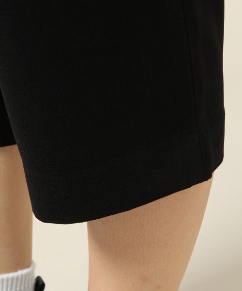 LOWRYS FARM（ローリーズファーム）の「タックワイドクロップドパンツ（パンツ・レディース・ブラック/グリーン・Ｆ）」の8枚目の写真