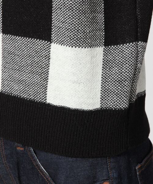 GLOBAL WORK（グローバルワーク）の「ブロックチェックプルオーバー長袖（トップス・レディース・ホワイト×ブラック10/レッド×ネイビー88・Ｍ/Ｌ）」の11枚目の写真