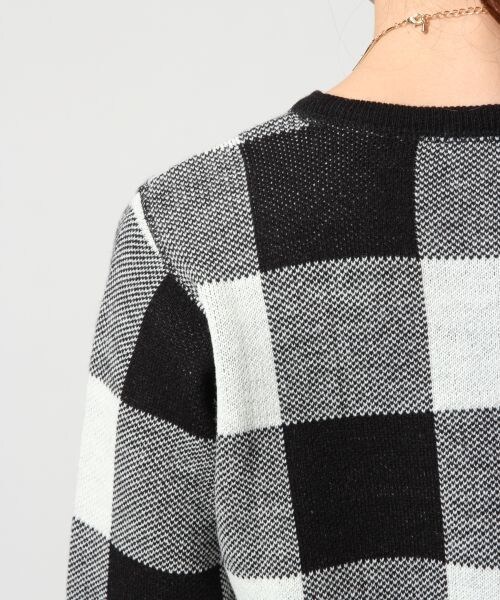 GLOBAL WORK（グローバルワーク）の「ブロックチェックプルオーバー長袖（トップス・レディース・ホワイト×ブラック10/レッド×ネイビー88・Ｍ/Ｌ）」の13枚目の写真